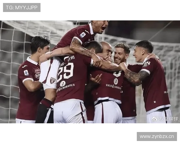 那不勒斯:近期欧战表现波动,对球队稳定性形成考验 那不勒斯:近期欧战表现波动,对球队稳定性形成考验